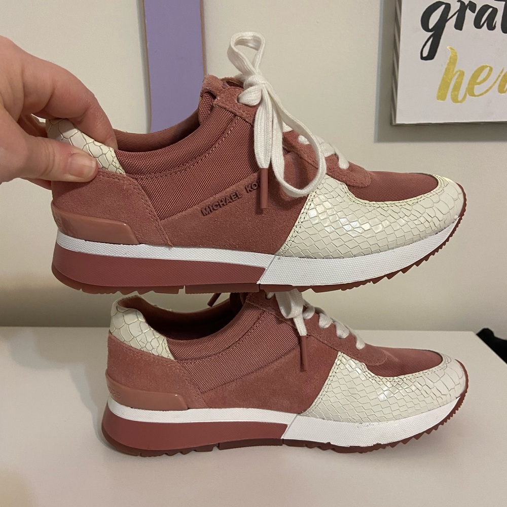 Michael Kors Allie trainer shoes - Picture 2 of 11